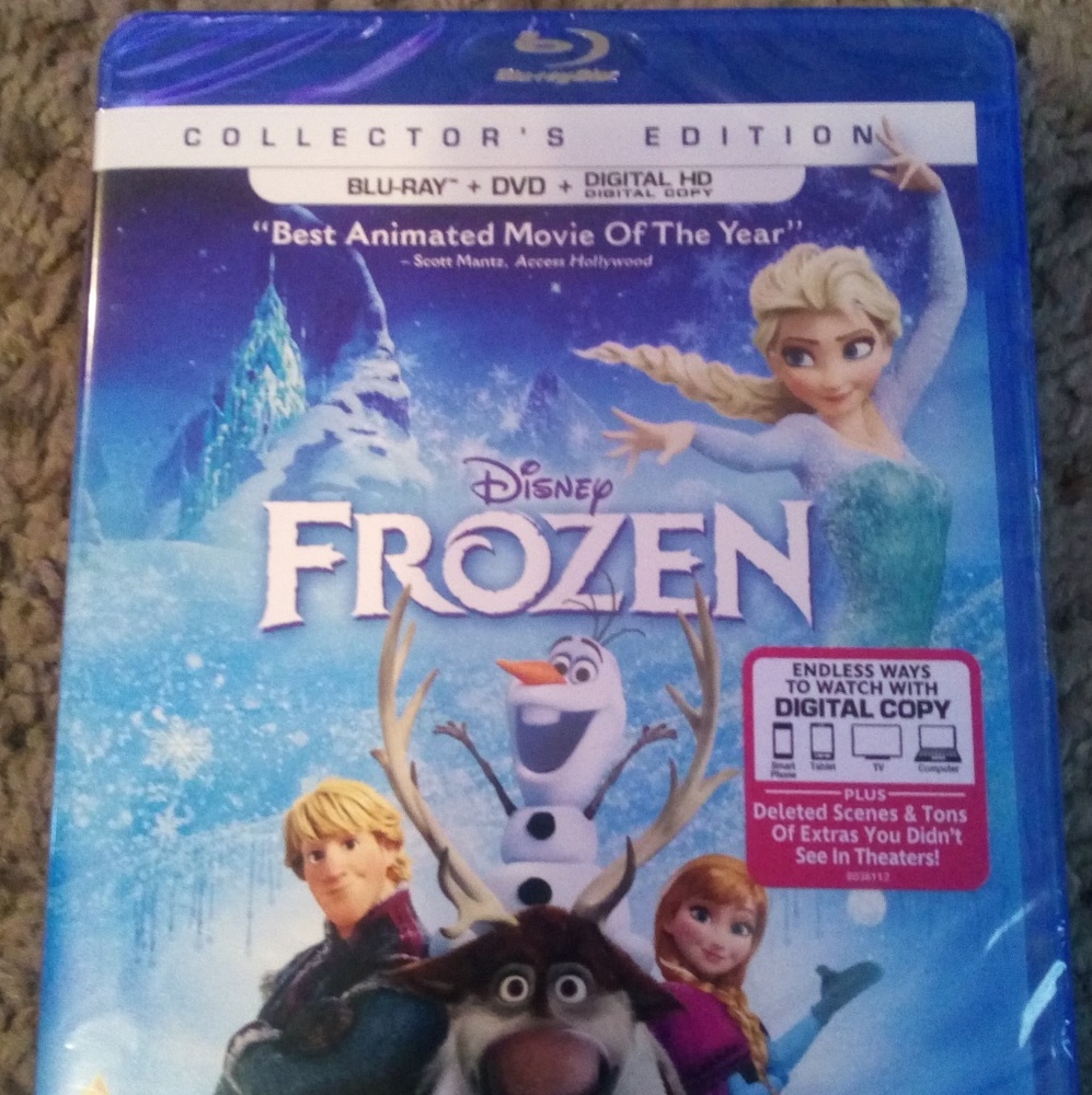 **SOLD**NWT FROZEN BLURAY/DVD DISNEY